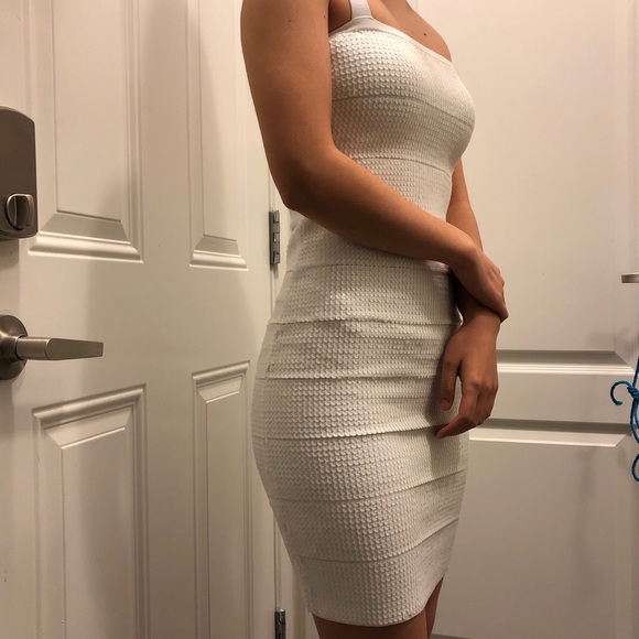 NWT BCBG Maxazria dress - Picture 2 of 3